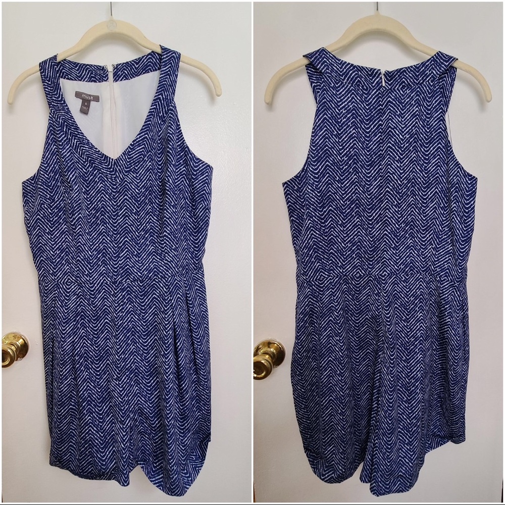 Muse V-neckband sleeveless Romper